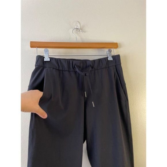 Lululemon Women's On the Fly 7/8 Classic Black Pants - Picture 8 of 11